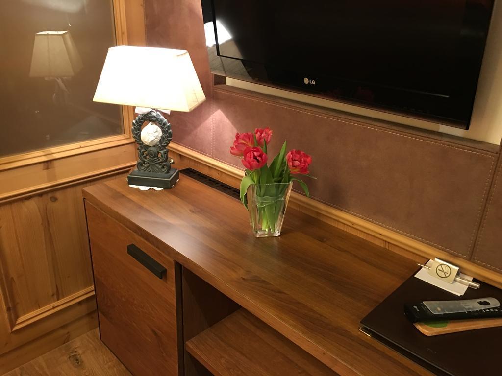 Alpin Hotel Garni Eder - Private Living Mayrhofen Zewnętrze zdjęcie